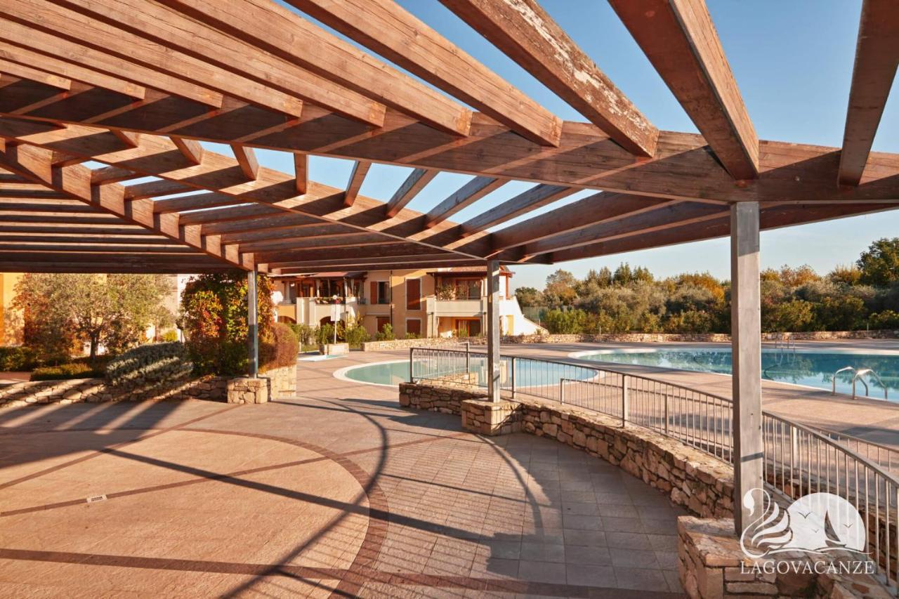 Appartamento Lago Blu Манерба дел Гарда Екстериор снимка