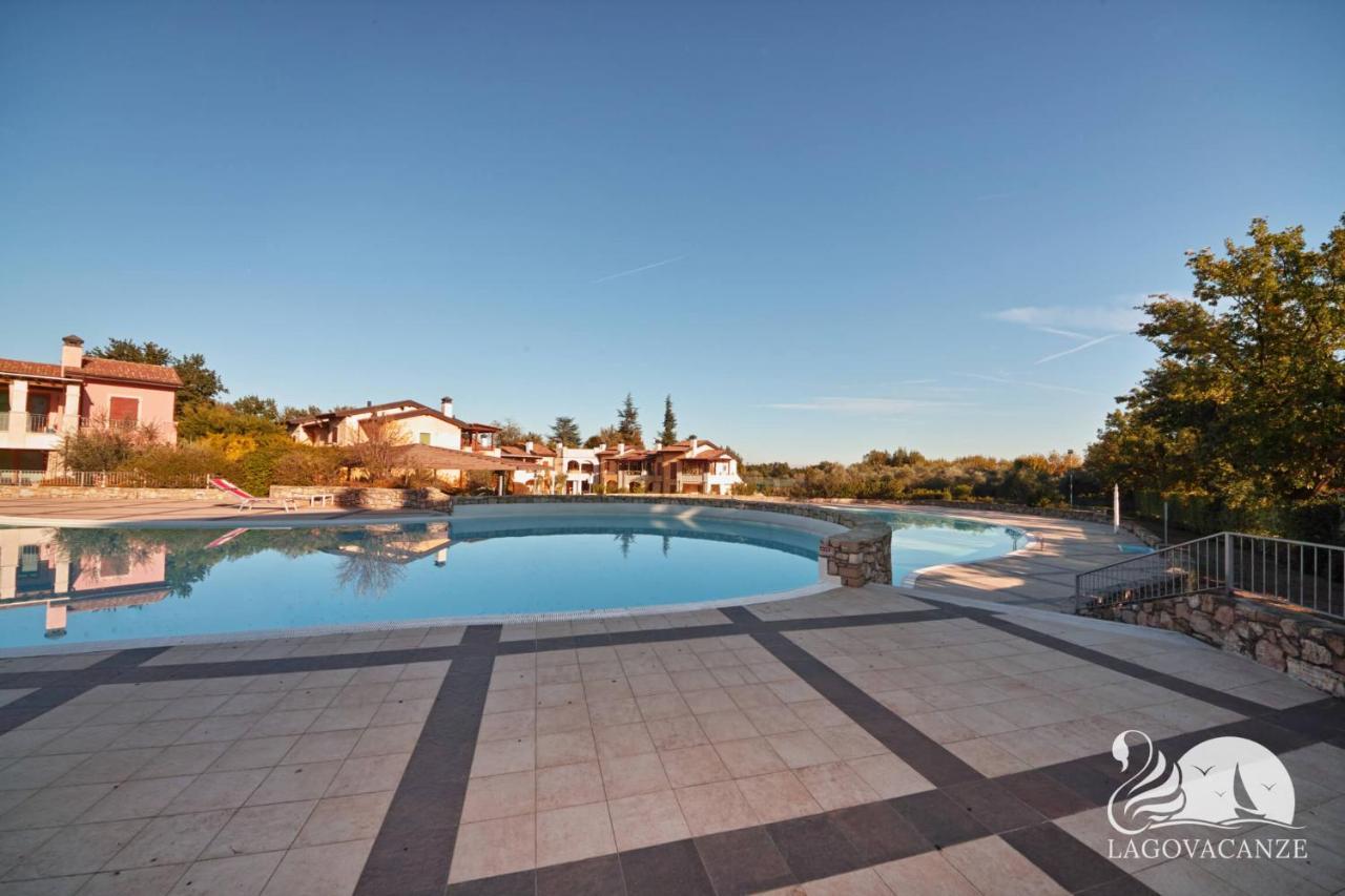 Appartamento Lago Blu Манерба дел Гарда Екстериор снимка
