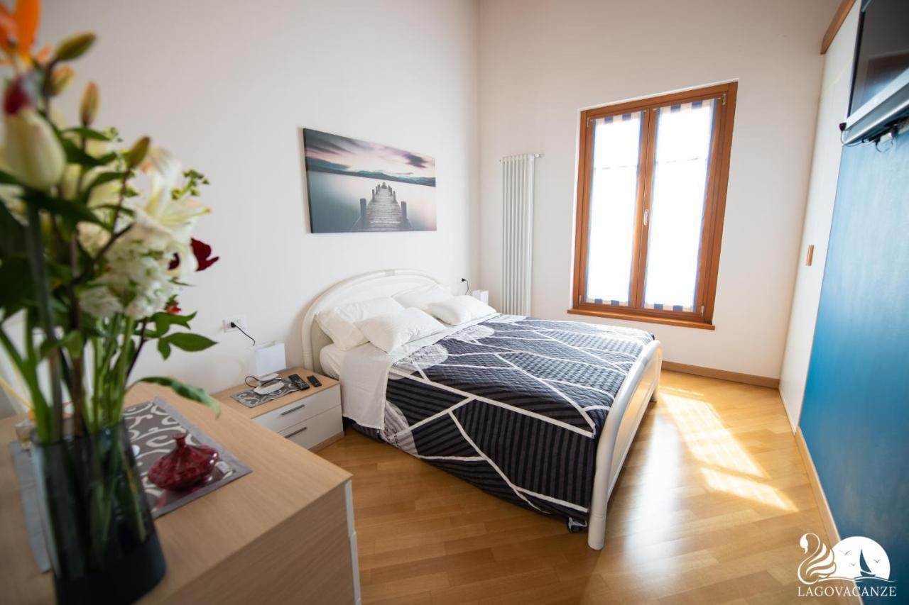 Appartamento Lago Blu Манерба дел Гарда Екстериор снимка