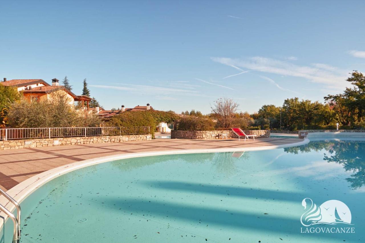 Appartamento Lago Blu Манерба дел Гарда Екстериор снимка